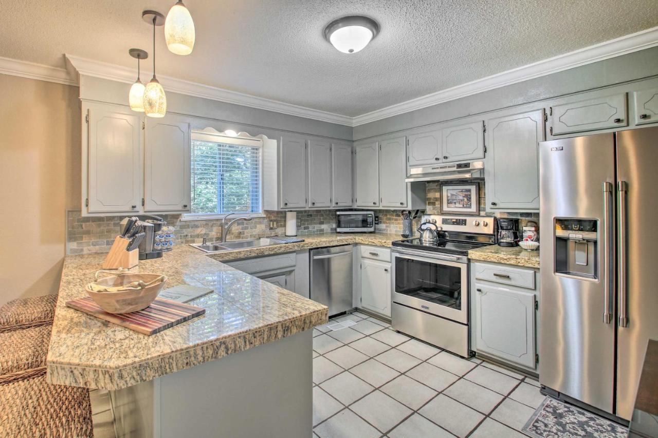 Charming Hot Springs Home With Sunroom And Yard Εξωτερικό φωτογραφία
