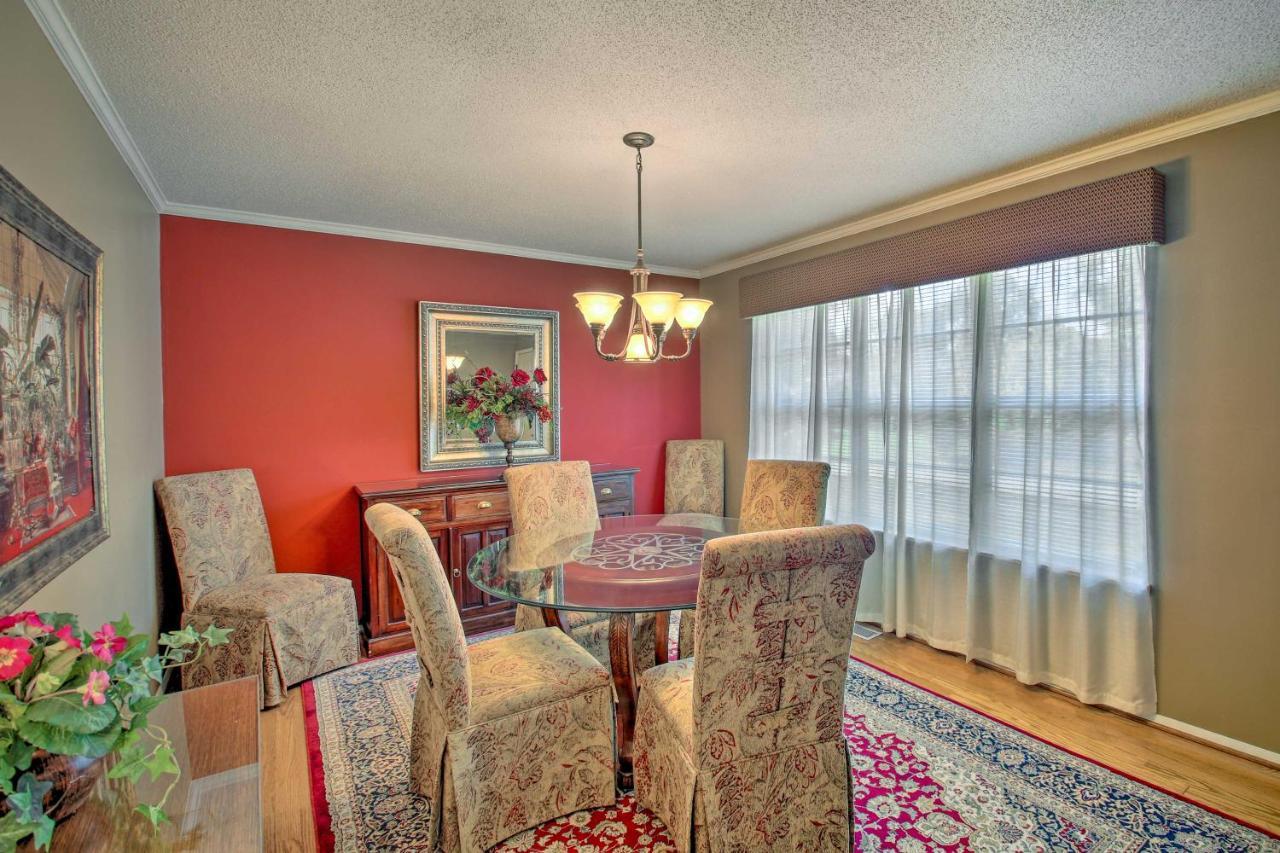 Charming Hot Springs Home With Sunroom And Yard Εξωτερικό φωτογραφία