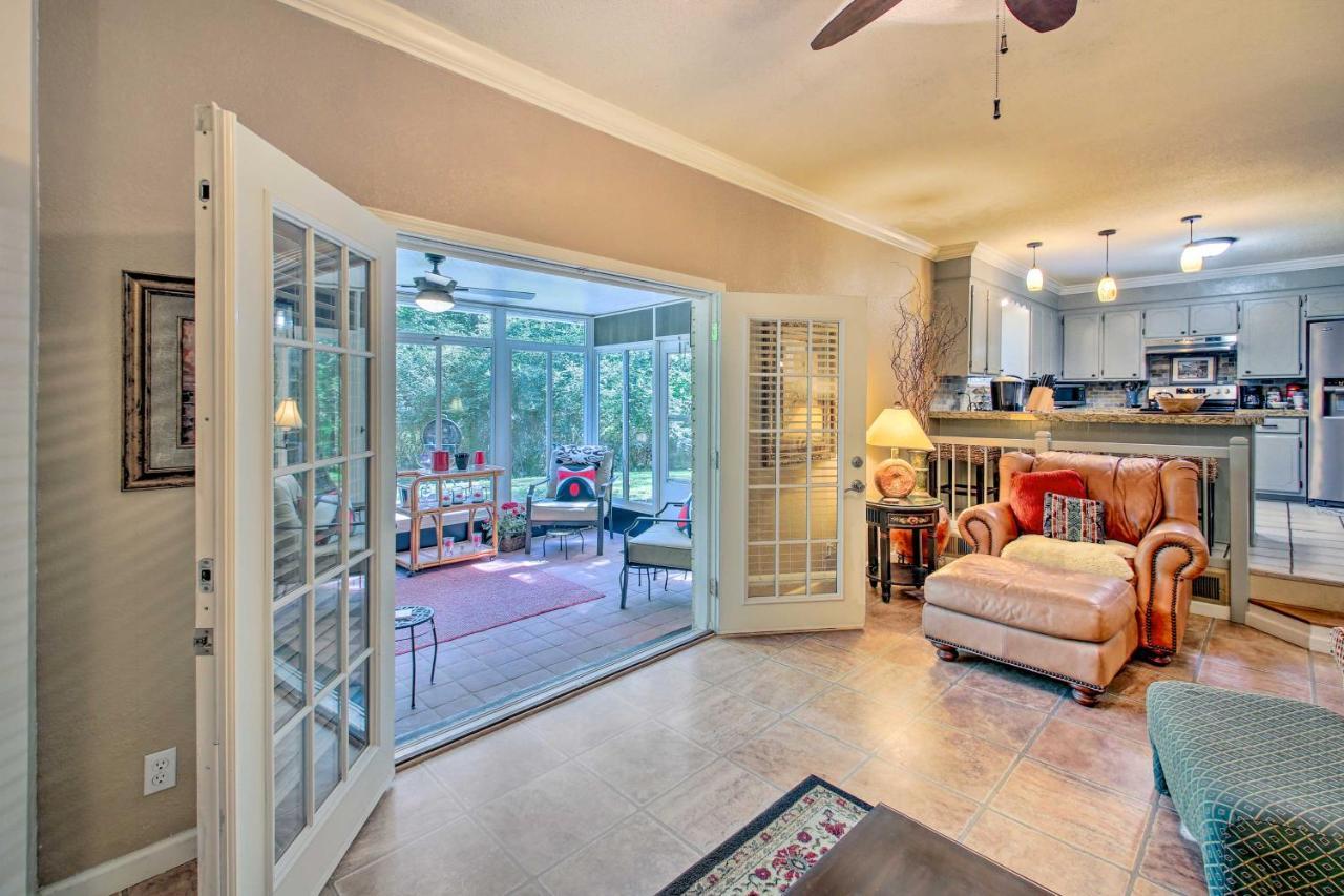 Charming Hot Springs Home With Sunroom And Yard Εξωτερικό φωτογραφία